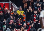 利物浦客场惊险获胜，保持领先优势