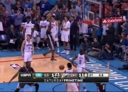 爵士绝杀时刻，库里点燃赛场，引发争议迎来胜利！