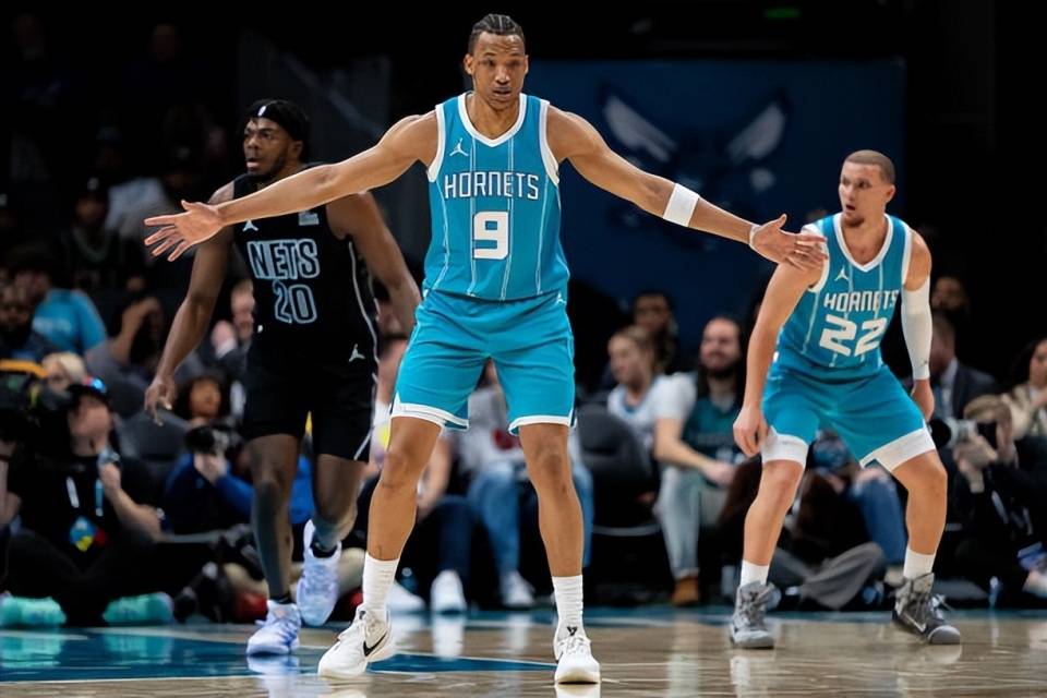 关于英超最新形势：明尼苏达森林狼高居榜首，波士顿凯尔特人强势追赶，冠军归属成迷的信息