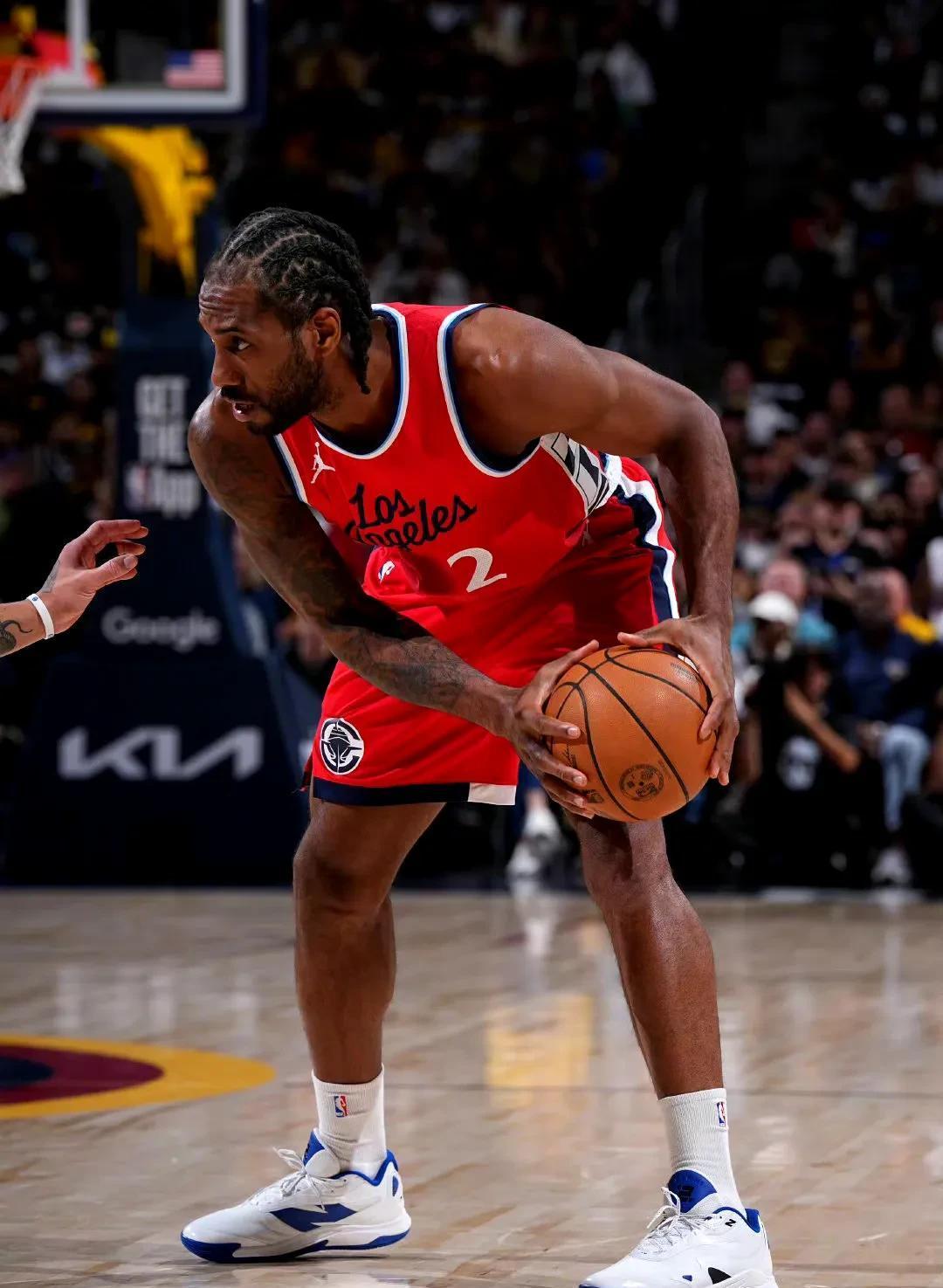 关于洛杉矶快船士气爆棚，CBA常规赛次回合遇上费内巴切，目标明确直指晋级的信息